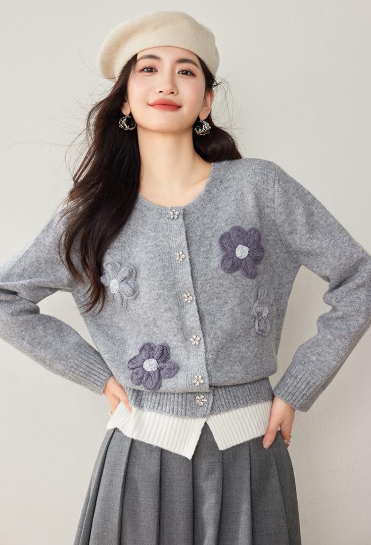 Gray autumn and winter sweater flowers cardigan for women