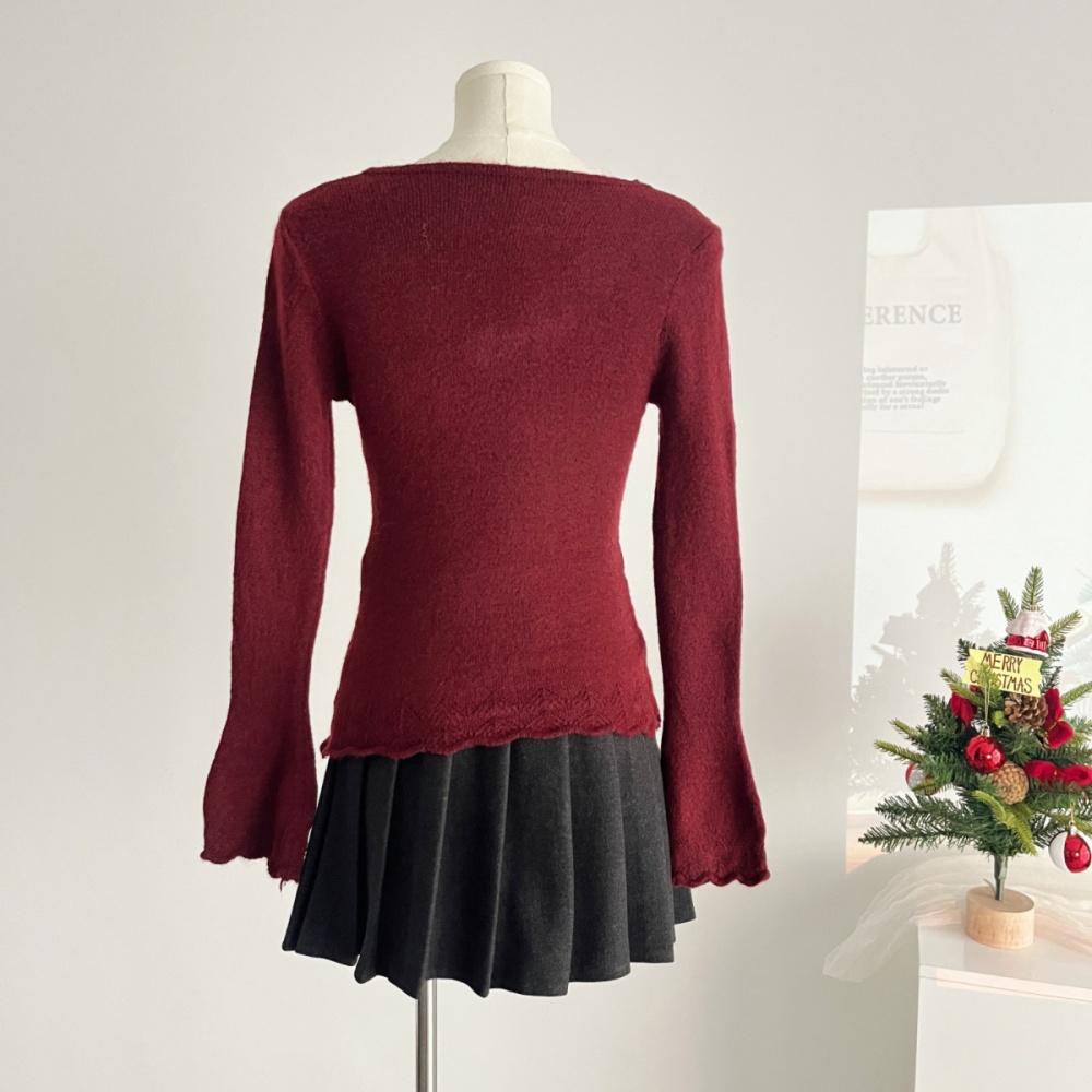 Unique knitted tops stereoscopic V-neck sweater for women