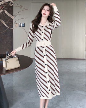 Temperament stripe knitted France style dress