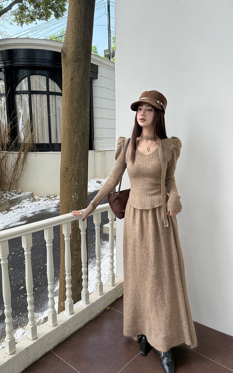 Streamer irregular sweater V-neck skirt 2pcs set