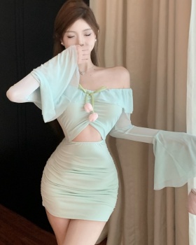 Slim lotus leaf edges horizontal collar dress