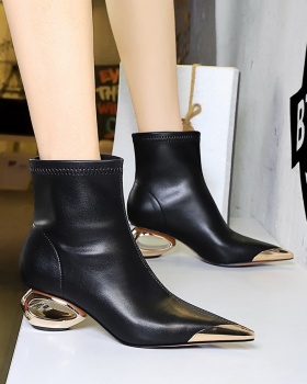 Low cylinder pointed short boots European style iron boots