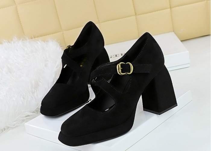 Thick broadcloth platform low cross shoes for women