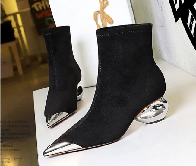 Pointed middle-heel women's boots broadcloth short boots