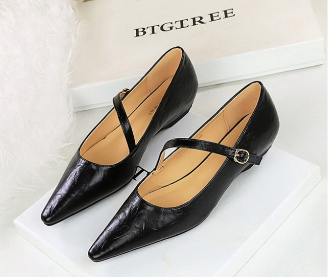 European style low temperament shoes for women