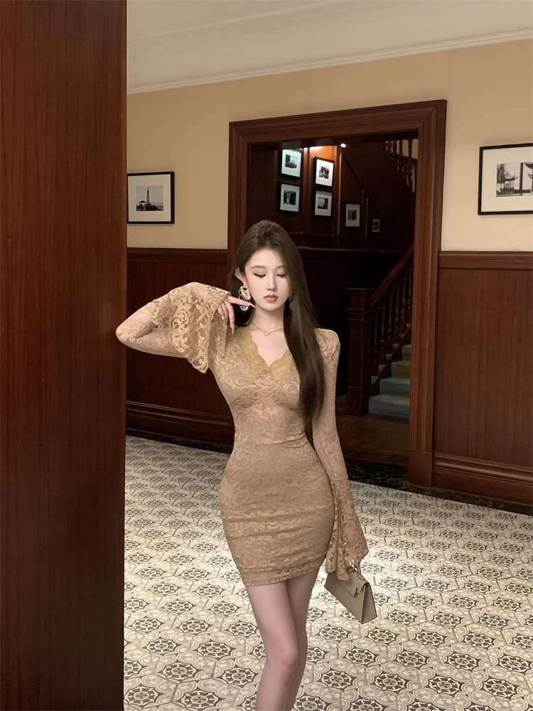 Hollow slim lace V-neck package hip spicegirl dress