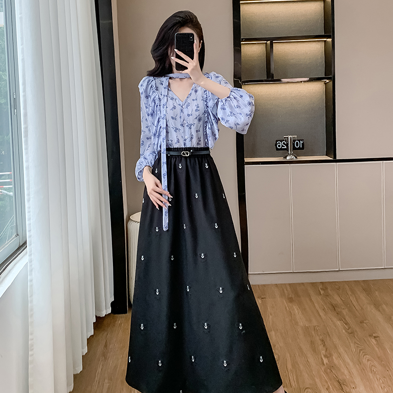 Korean style sweet frenum shirt V-neck all-match skirt 2pcs set