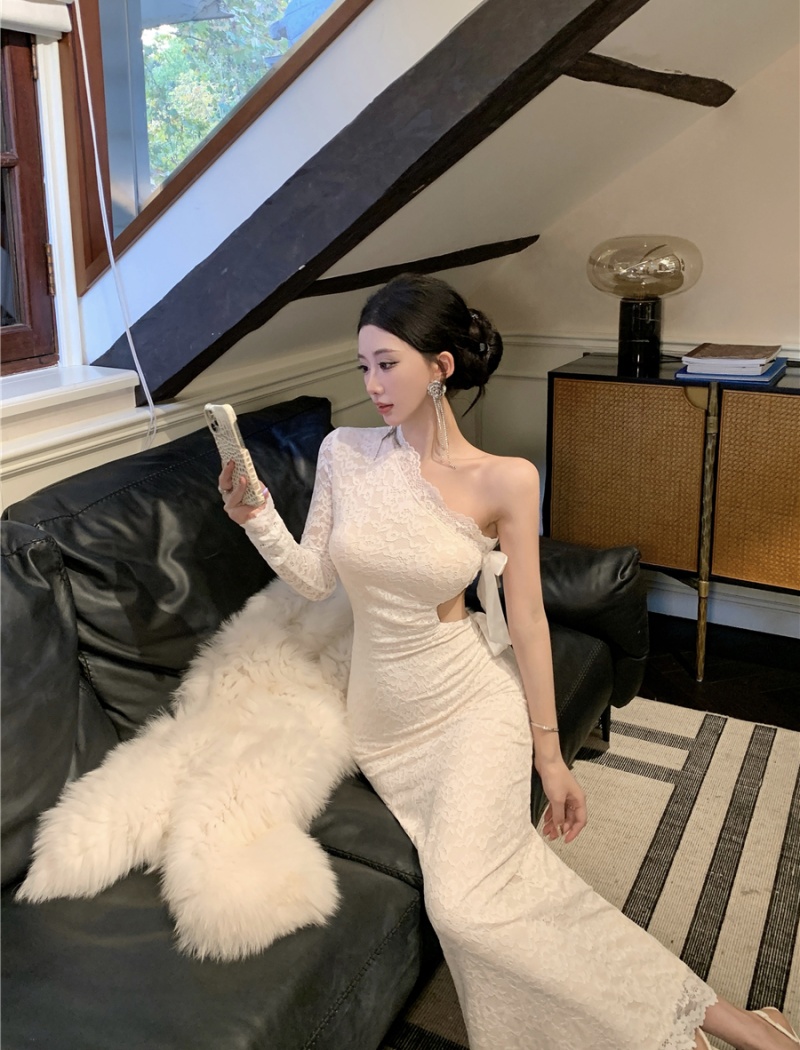 Sexy hollow bow formal dress sloping shoulder lace slim dress