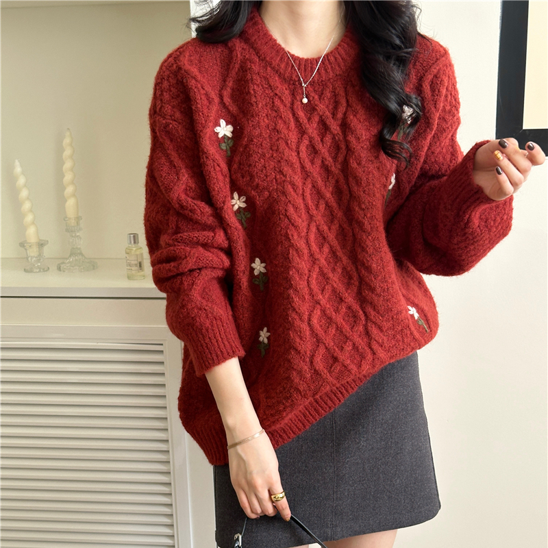 Retro autumn and winter tops embroidery flowers sweater