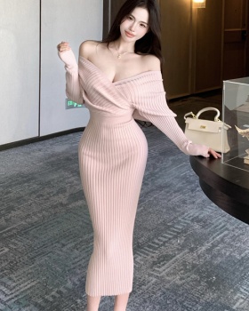 Slim pinched waist dress knitted V-neck long dress