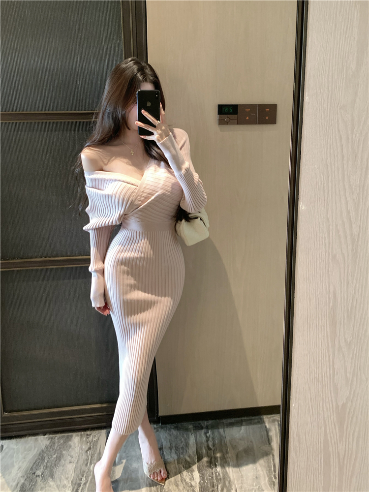 Slim pinched waist dress knitted V-neck long dress