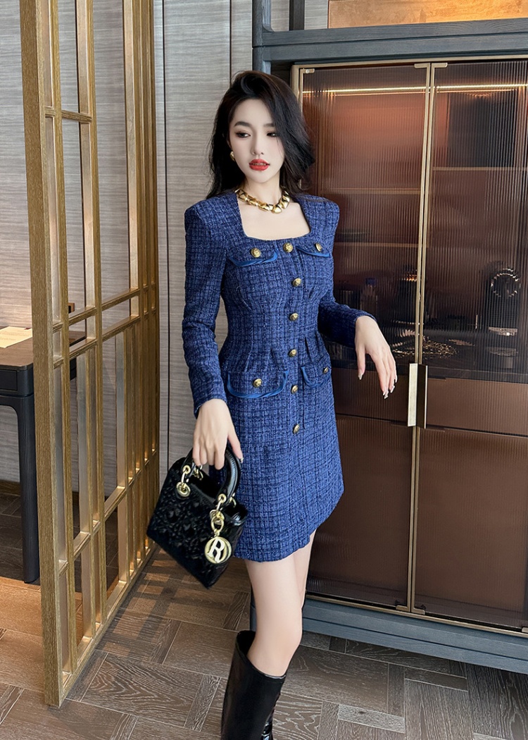 Square collar autumn and winter temperament dress for women