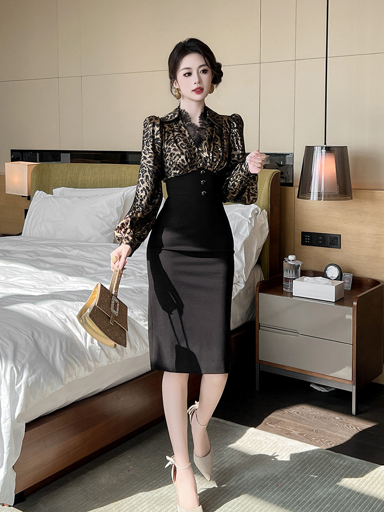 Splice pinched waist leopard package hip dress for women