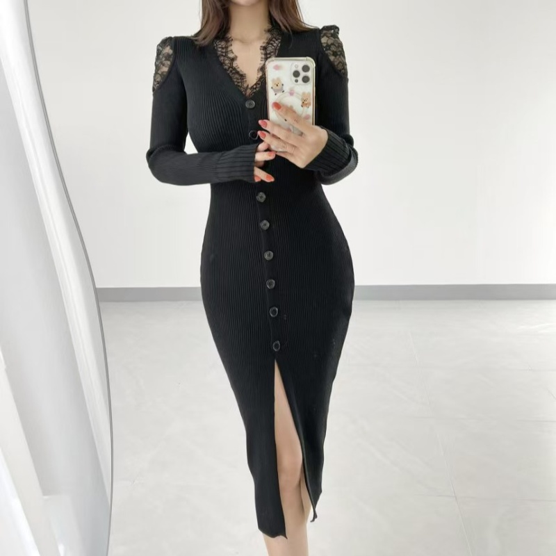 Spring and autumn knitted slim V-neck lace dress