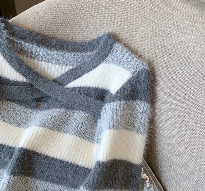 Western style knitted thick stripe fashion sweater for women