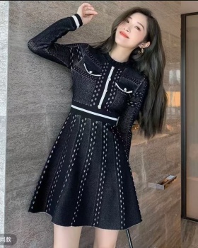 Pinched waist slim chanelstyle knitted dress