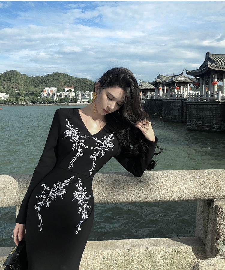 Embroidery rhinestone dress elegant long dress for women