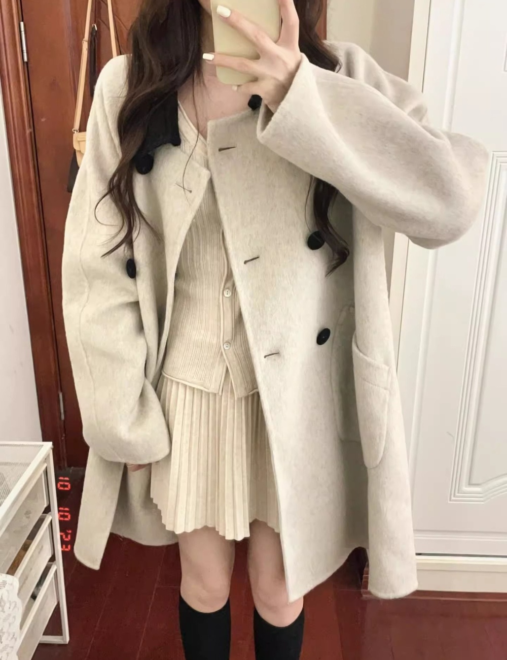 Hepburn style woolen coat overcoat for women