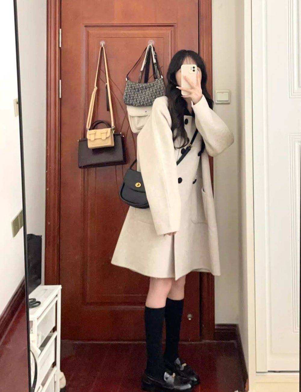 Hepburn style woolen coat overcoat for women