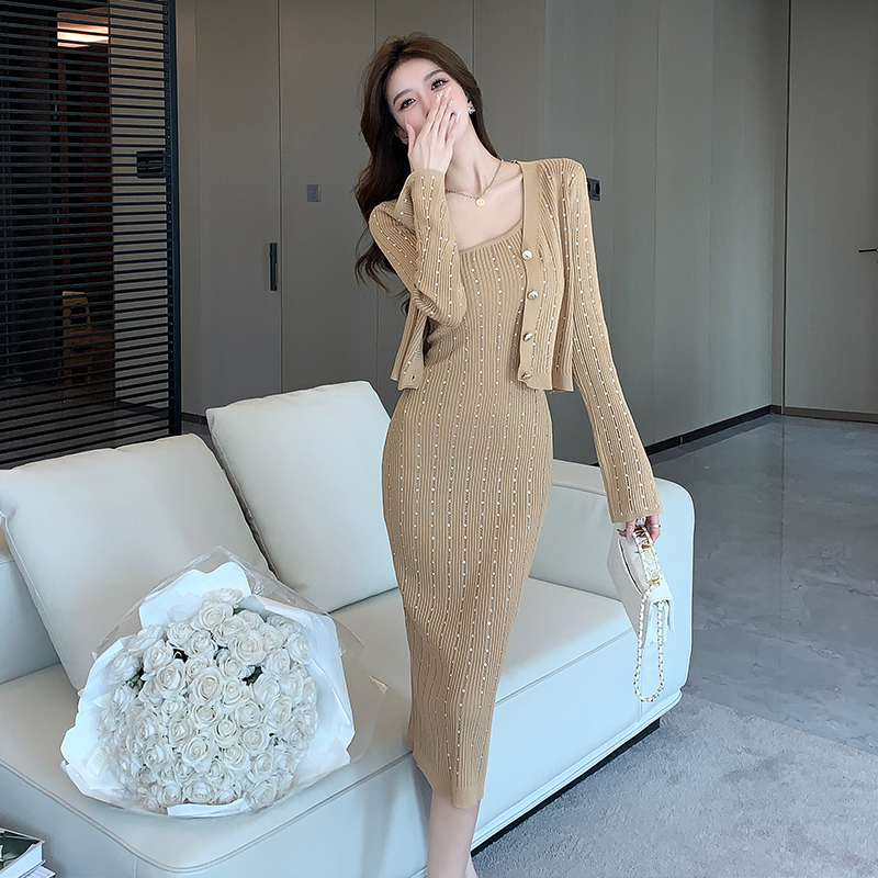 Rhinestone dress sloping shoulder cardigan 2pcs set