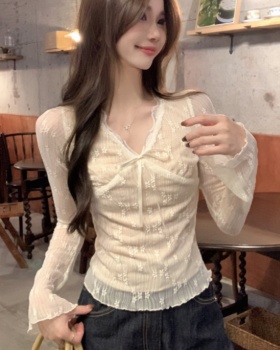 Bow lace V-neck T-shirt short enticement bottoming shirts