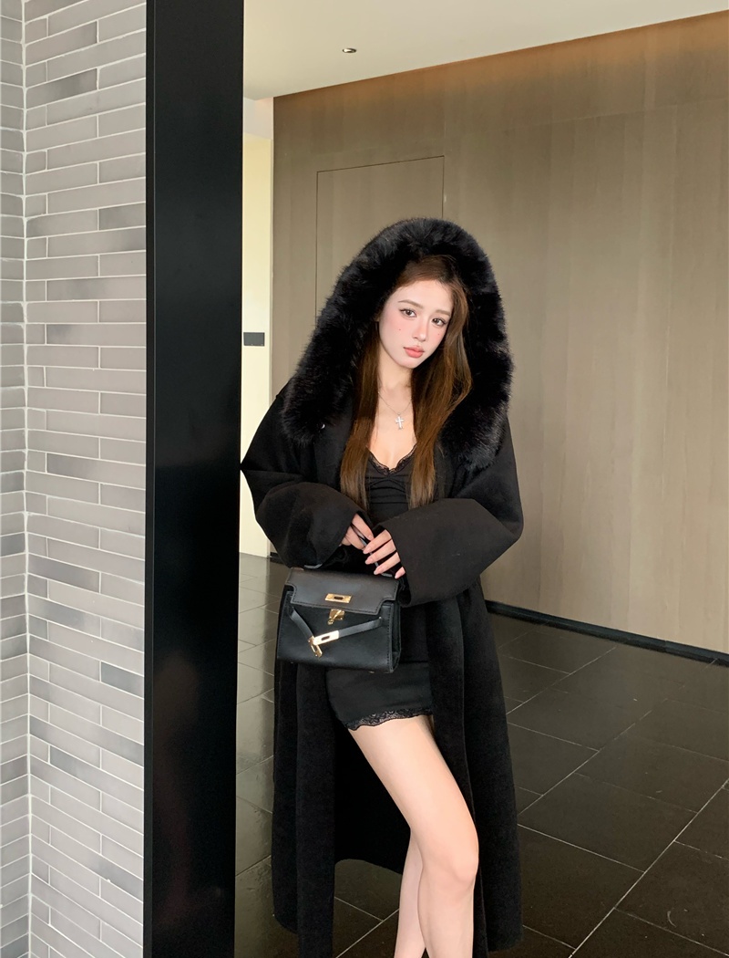 Long fur collar autumn and winter hooded woolen coat