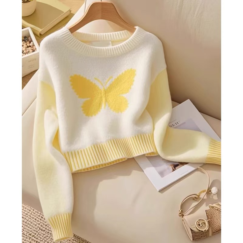 Round neck autumn and winter butterfly yellow sweater