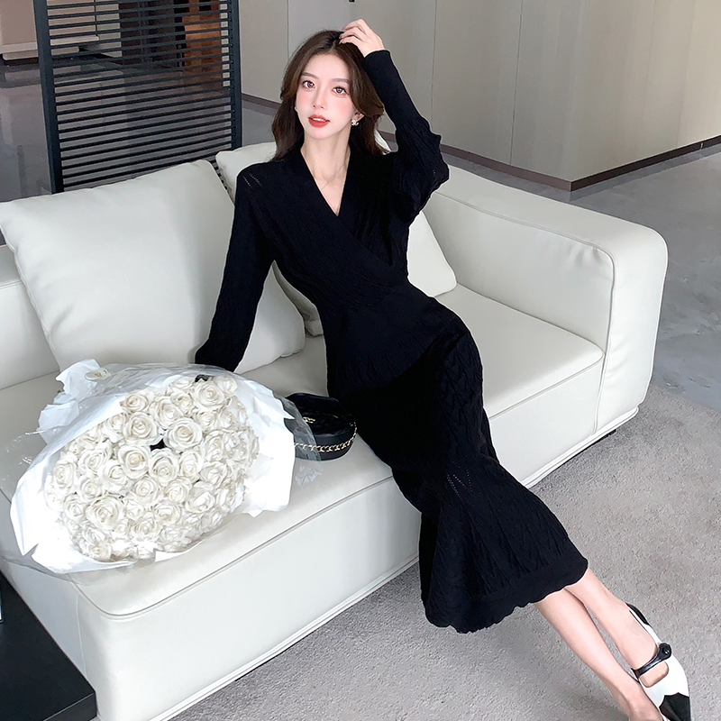 Autumn and winter black overcoat long dress for women