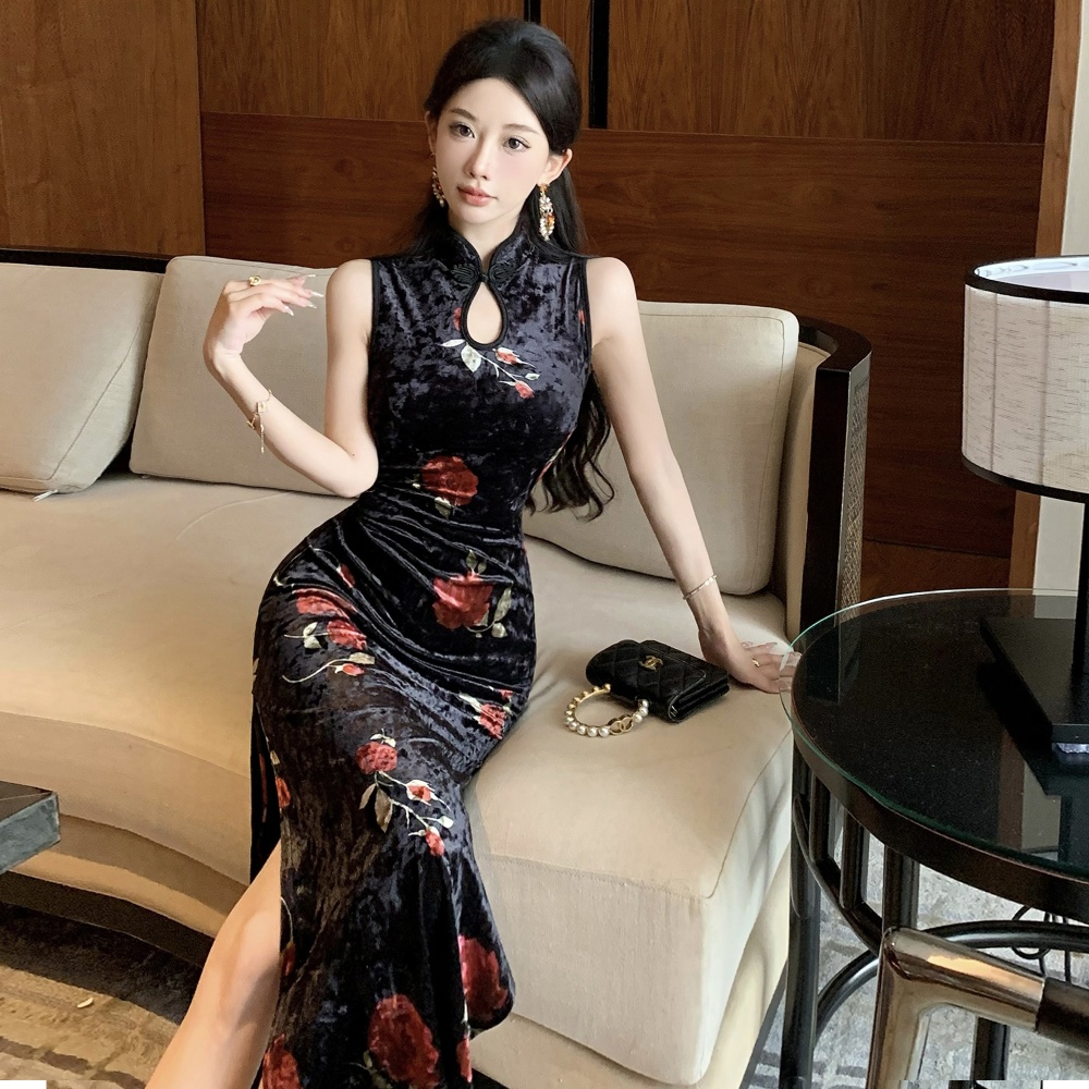 Chinese style long dress sleeveless slim cheongsam