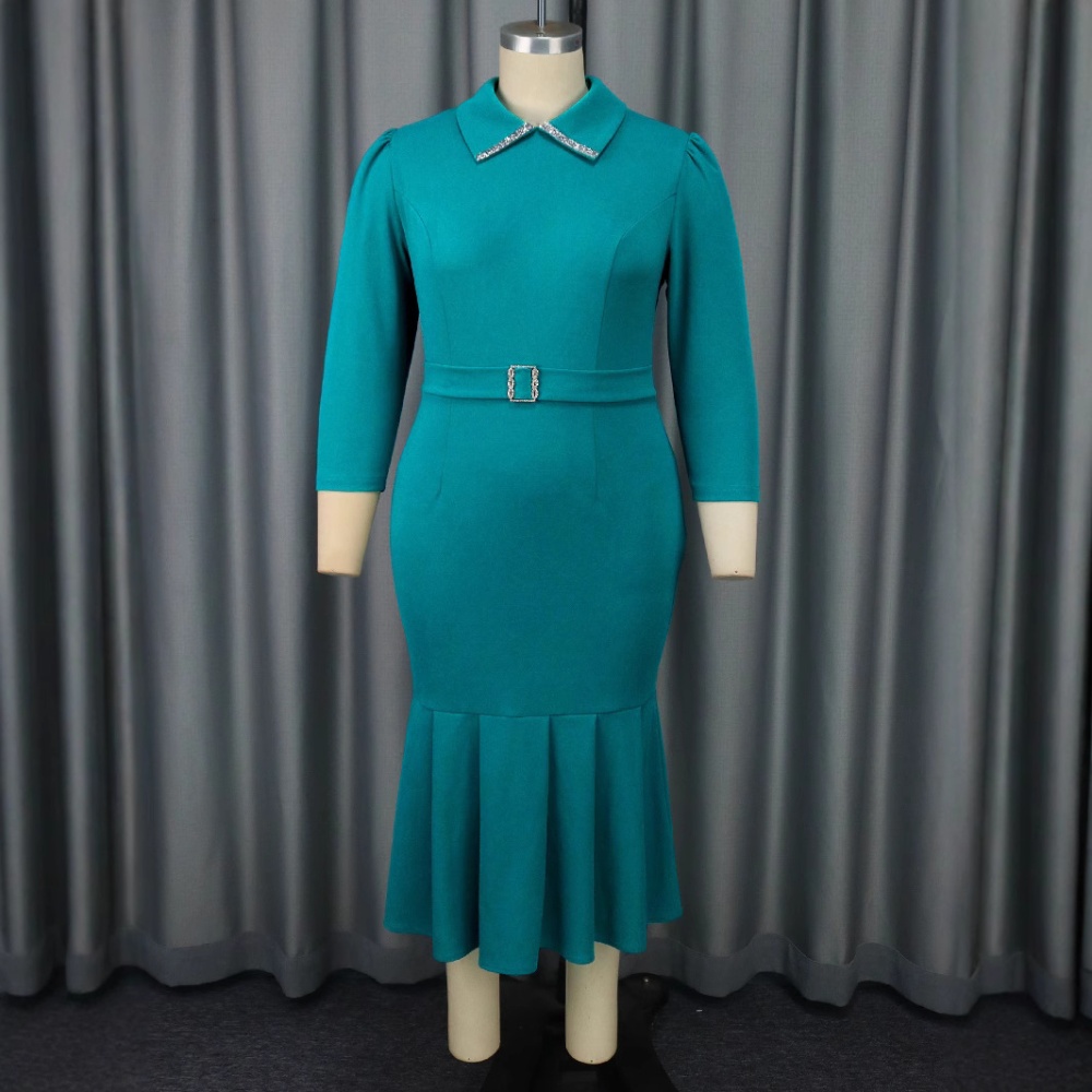 Large yard shirt collar banquet mermaid dress