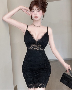 Short lace package hip sexy hollow low-cut sling dress