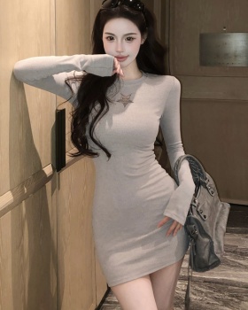 Knitted round neck T-back hollow dress for women