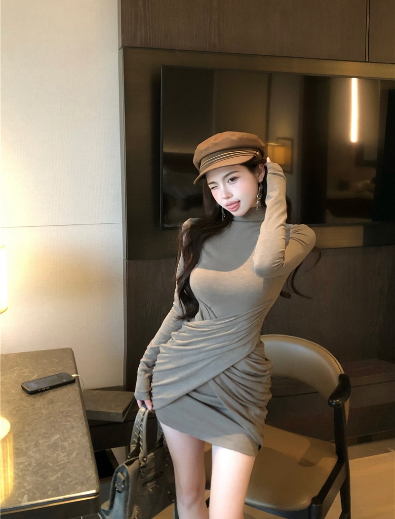 Double half high collar cross thermal package hip dress