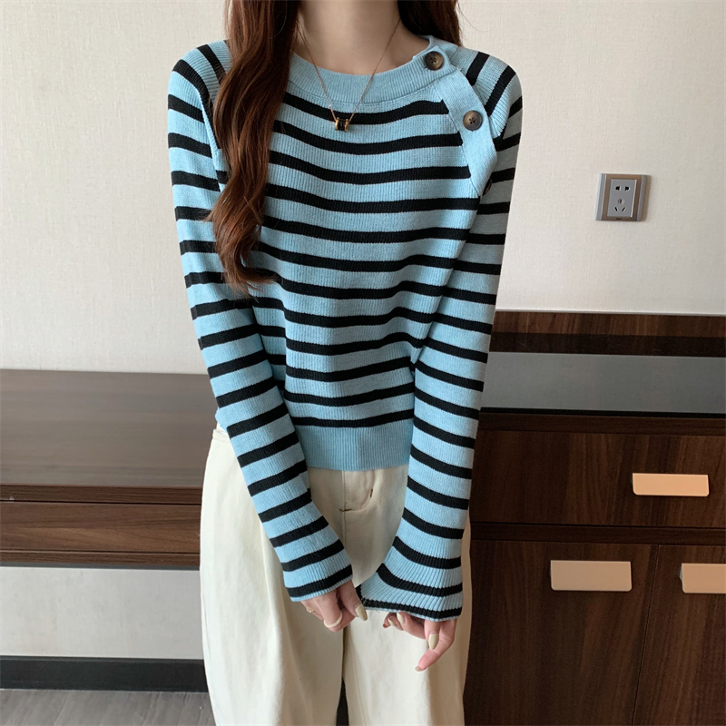 Simple buckle niche tops pullover knitted lazy sweater