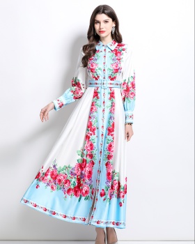 Long spring and summer painting lapel dress