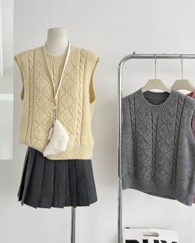 Knitted autumn vest short round neck waistcoat