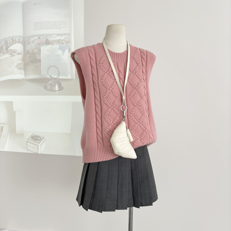 Knitted autumn vest short round neck waistcoat