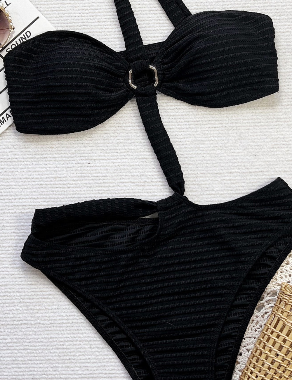 Conjoined bandage shoulder hollow swimwear