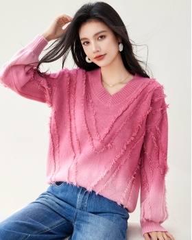 Loose lazy V-neck winter fat gradient slim sweater