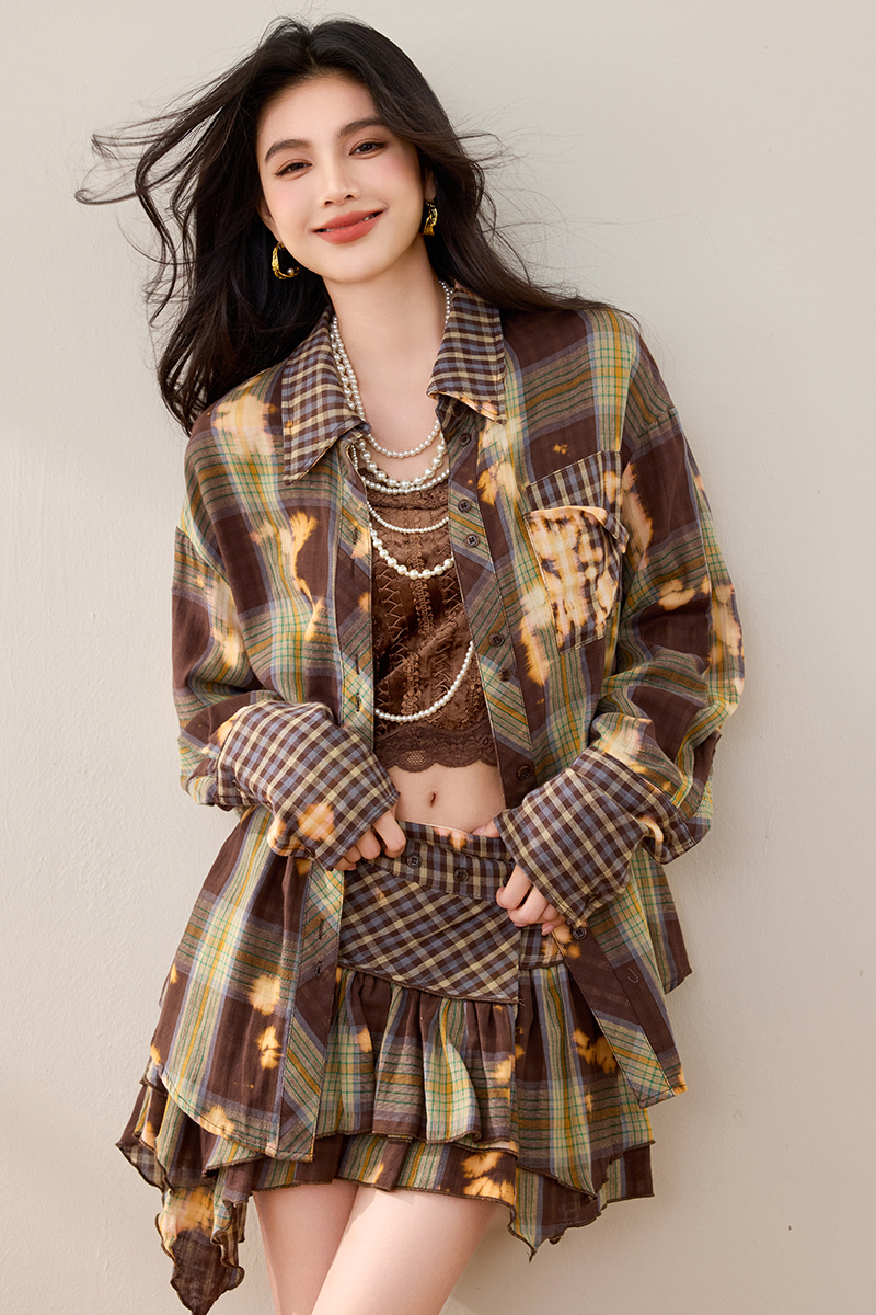 Niche plaid fashion spring loose shirt for women