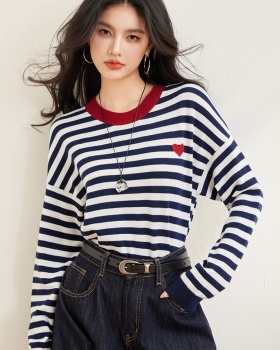 Wool blending stripe sweater heart navy style shirts