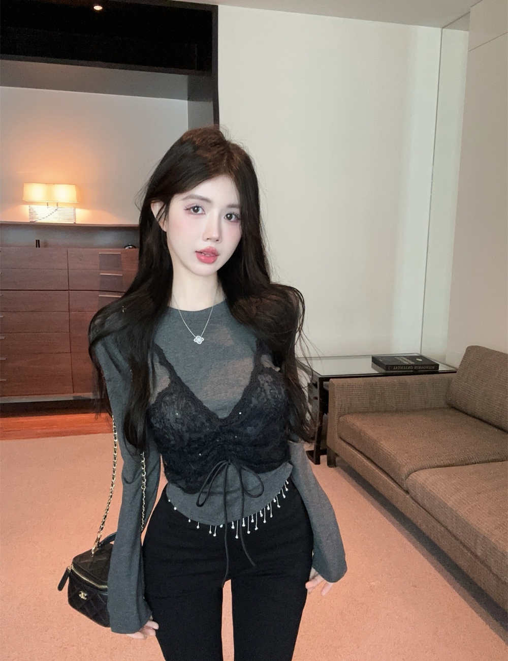 Lace sweet sling Pseudo-two sueding bottoming shirt