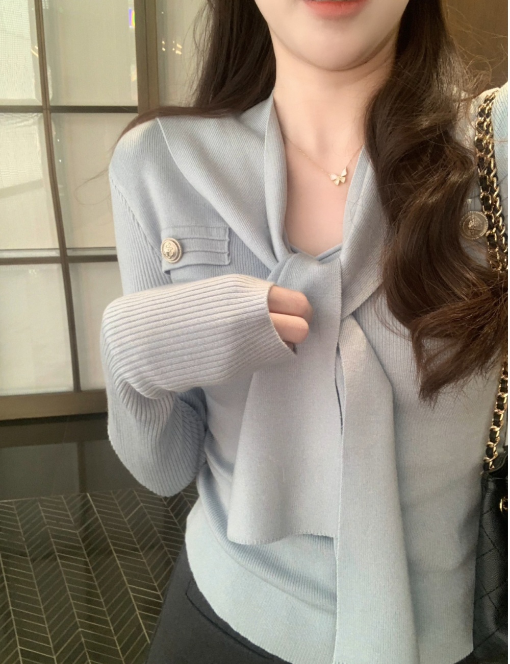 Temperament V-neck knitted sweater bandage blue shawl