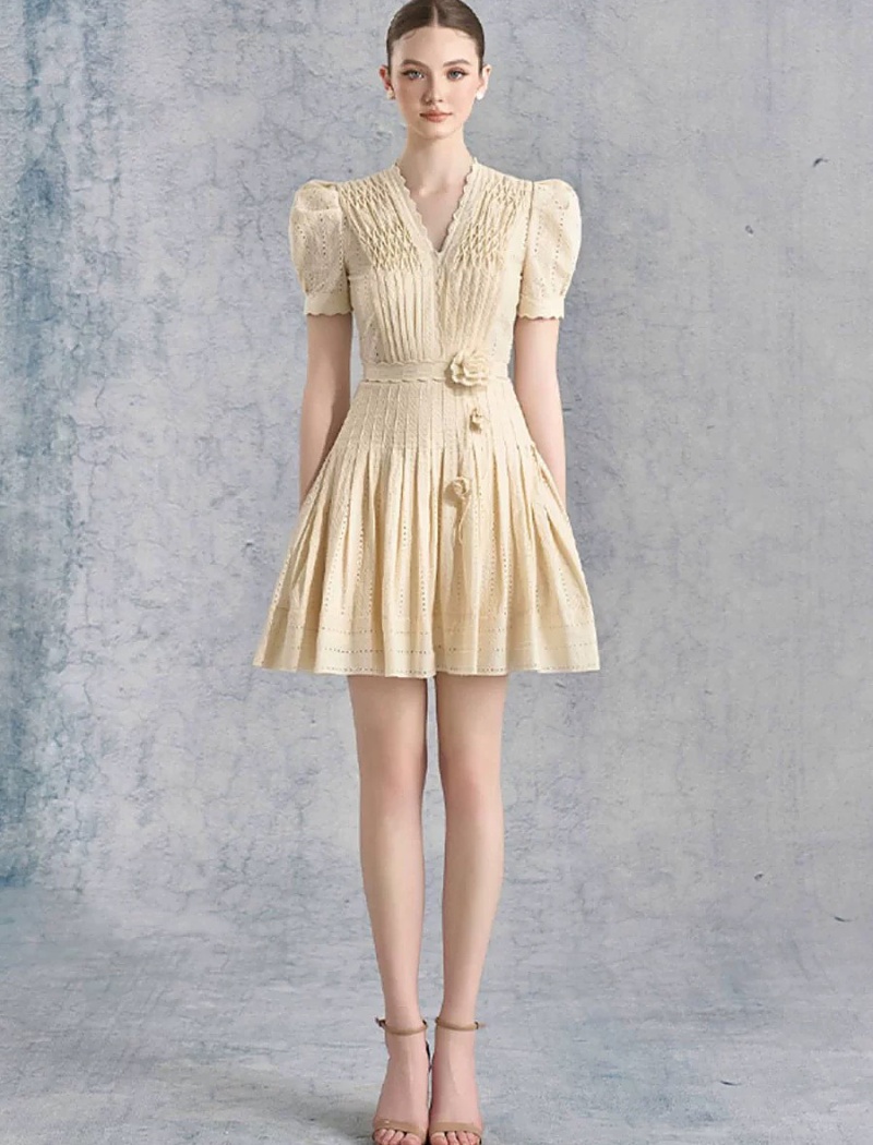 A-line flowers crimp V-neck pinched waist bud sleeve dress