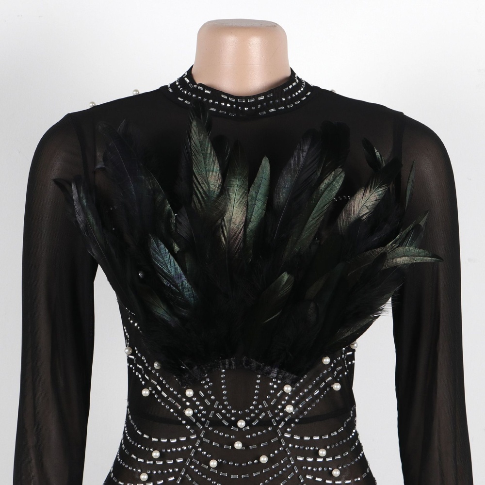 Perspective elasticity European style feather sexy dress