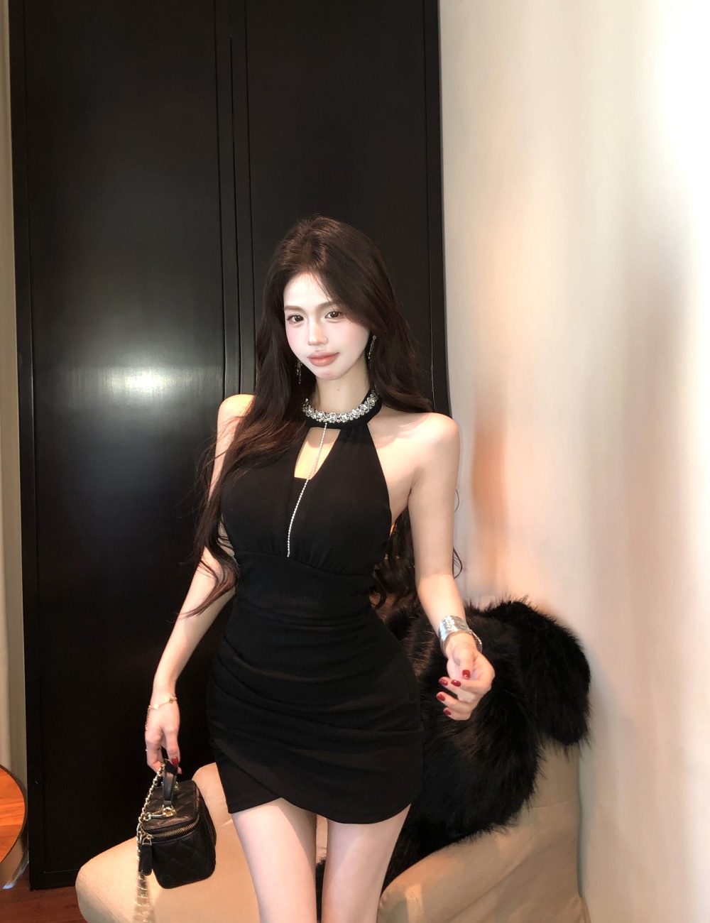 Rhinestone sleeveless autumn and winter fold dress for women