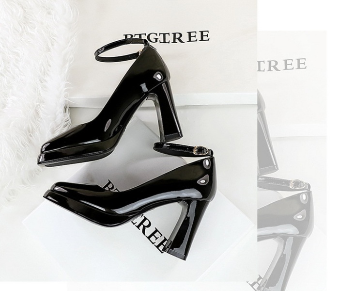 Thick square head platform European style shoes