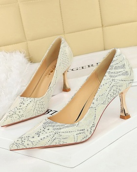 Lace middle-heel pointed Korean style tender shoes for women