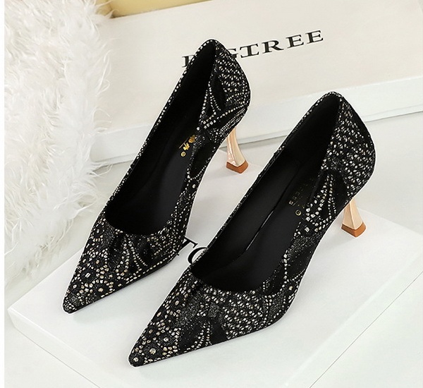 Lace middle-heel pointed Korean style tender shoes for women