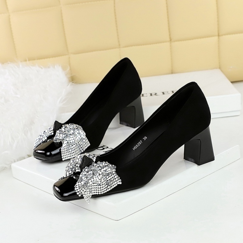 Sequins middle-heel square head low shoes for women